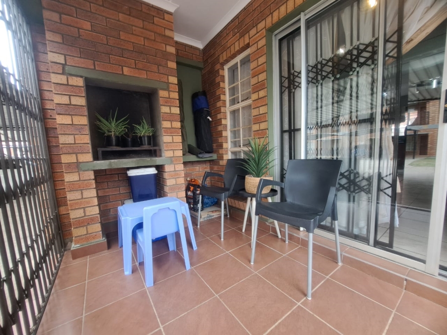 3 Bedroom Property for Sale in Waterval East North West